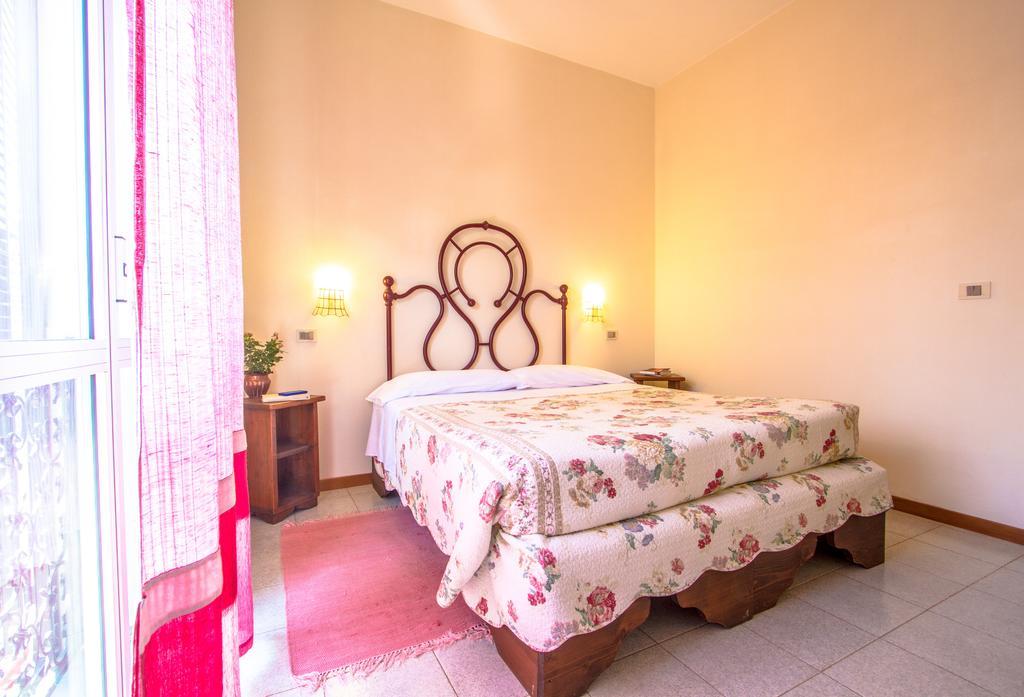 Villa Fedora Lizzano In Belvedere Room photo